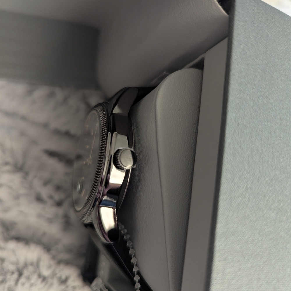 Geoffrey Beene Leather WATCHES... NEW - Picture 13 of 15